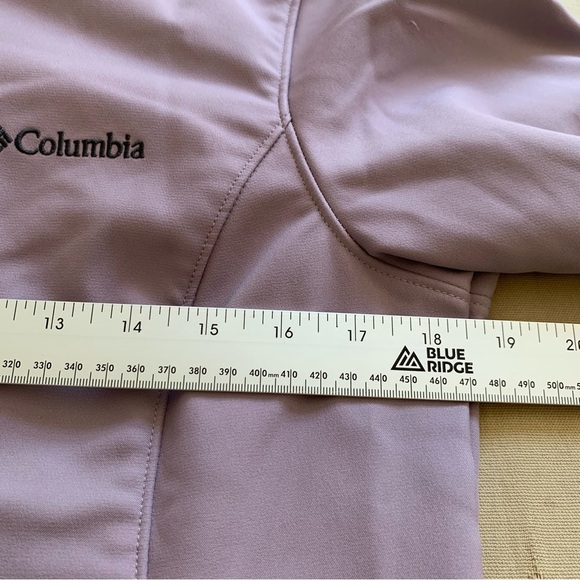 Columbia Women’s Softshell Jacket Small Purple Lilac Full Zip Pockets Gorpcore - Picture 12 of 13